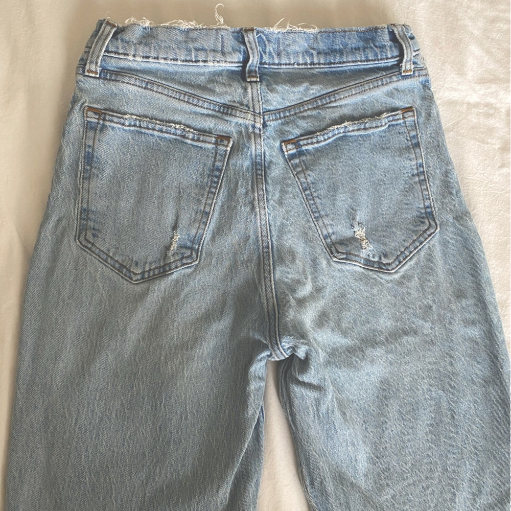 90’s Straight High Rise Jean - Picture 2 of 5
